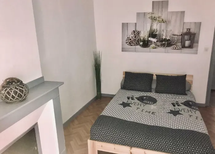 Proche Cite Medievale 4 Pers *